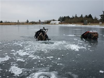 Isfiskeri på put and take søen Loch Nees i Vestjylland.